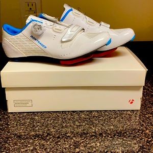 Bontrager inform Meraj Roan Wonens shoe